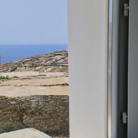 Lemon Tree בית נופש Áno Meriá